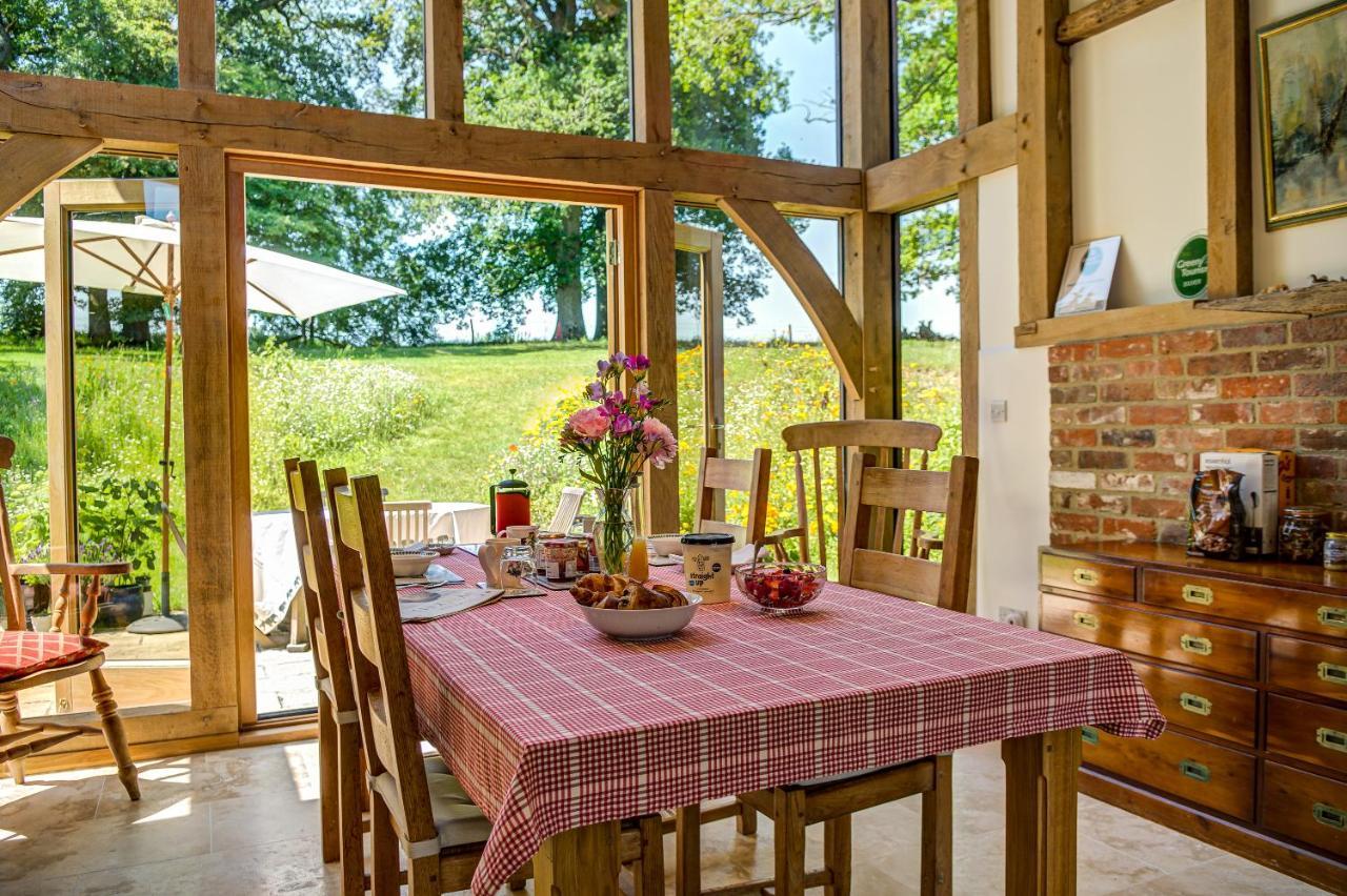 Bed and Breakfast South Park Farm Barn Андовер Екстер'єр фото